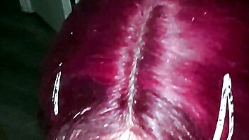 Vyprask penisu, wife blowjob, výstřik hluboko do krku, gym, shemale domination