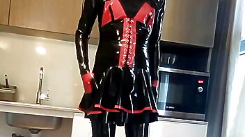 Mature inglesi feticcio, real ladyboy, lattice tranny milf, inglesi mature amateur, ledyboy in latex