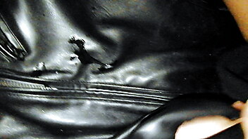 Maďarky amatery, leather cum, madarsky porno filmy, vystriky zeny vaginy, honeni fetish