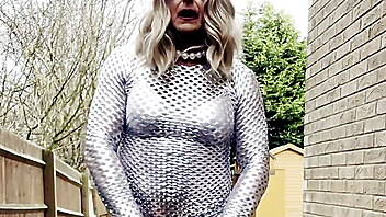 Mature ass and pee, pvc outdoor, pvc crossdresser, garden amateur, peeing dress