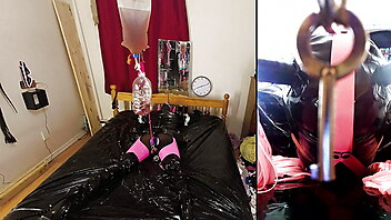 Na ledě, self bondage, nohavičky robertek, amatersky cbt, bdsm latex roubík